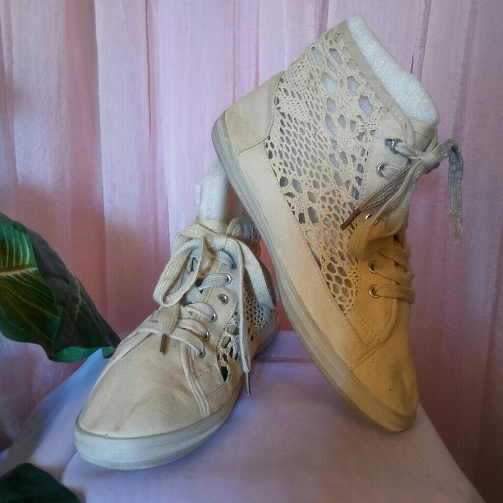👟👞👡Crochet Hightop Sneakers🎀🌂👢